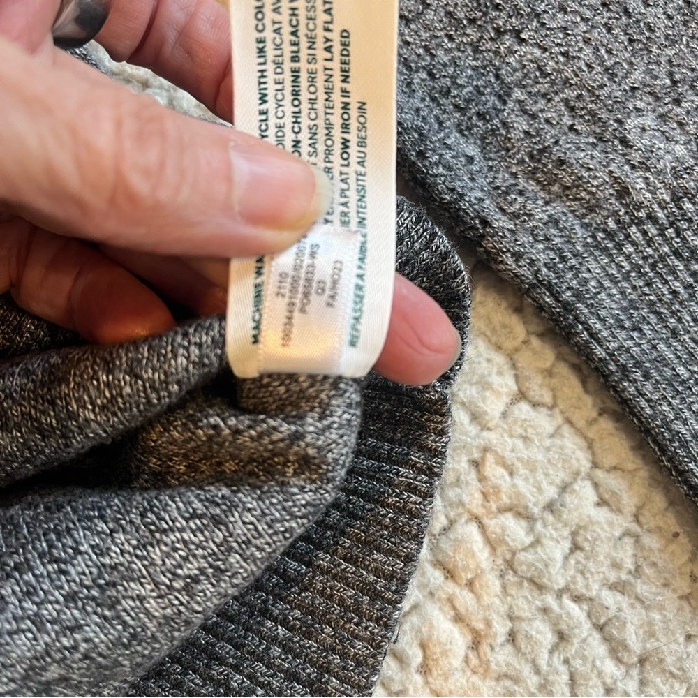 Tommy John Knit Henley Sweater – Size Medium - Picture 9 of 10